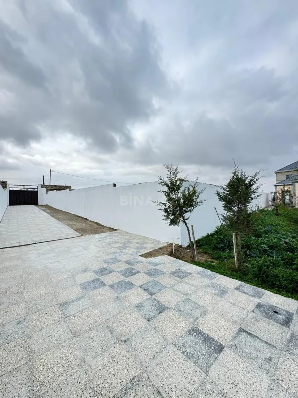 Satılır 4 otaqlı həyət evi 200 m²