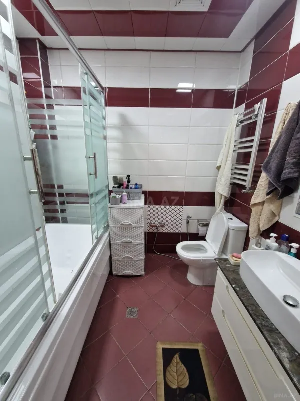 Satılır 3 otaqlı mənzil 95 m²