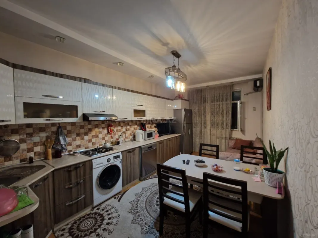 Satılır 3 otaqlı mənzil 95 m²