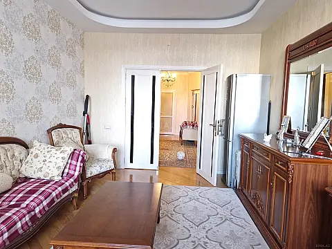 Satılır 3 otaqlı mənzil 95 m²