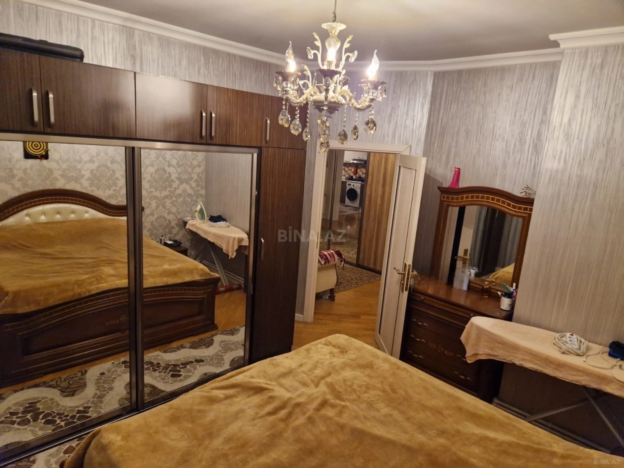 Satılır 3 otaqlı mənzil 95 m²