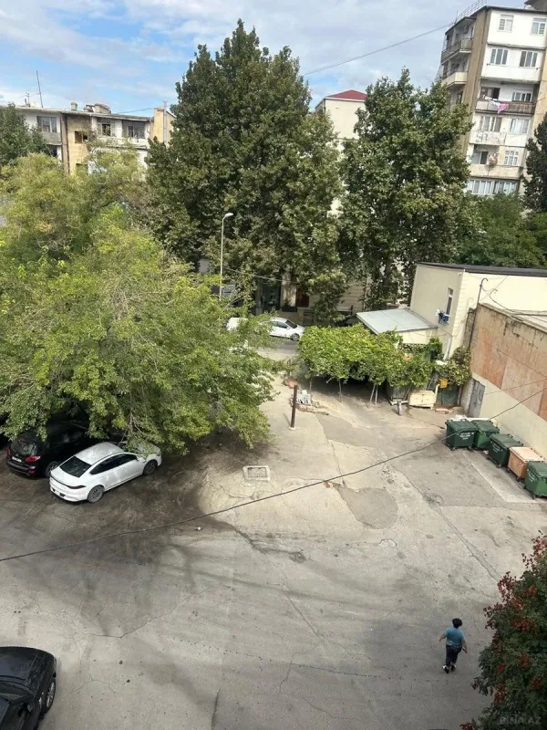 Satılır 2 otaqlı mənzil 45 m²