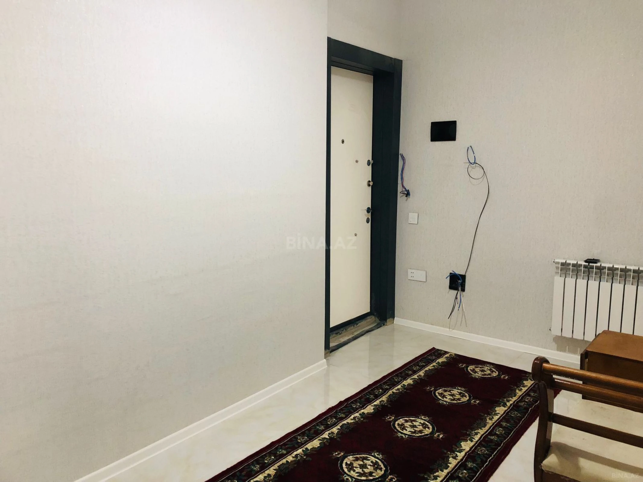 Kirayə verilir 2 otaqlı mənzil 75 m²