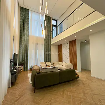 Satılır 8 otaqlı həyət evi 400 m²