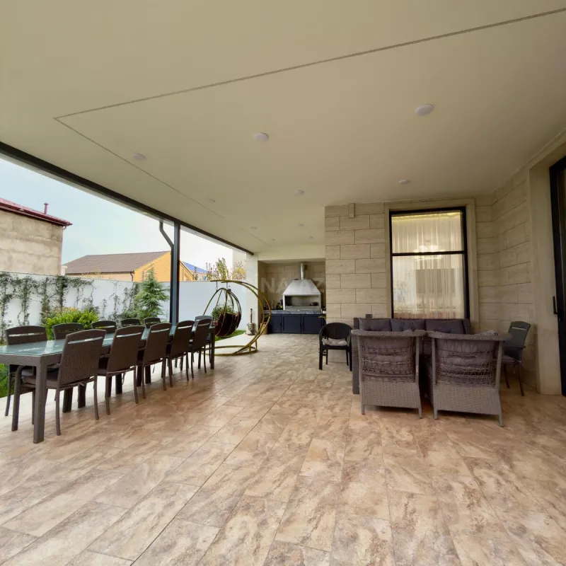 Satılır 8 otaqlı həyət evi 400 m²