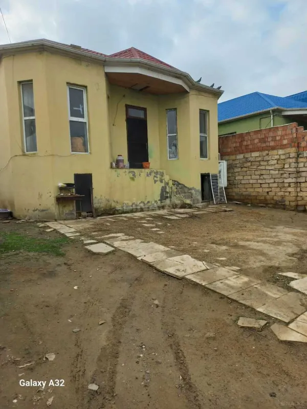 Satılır 3 otaqlı həyət evi 120 m²