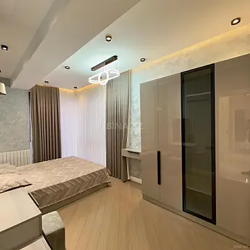Satılır 3 otaqlı mənzil 114 m²