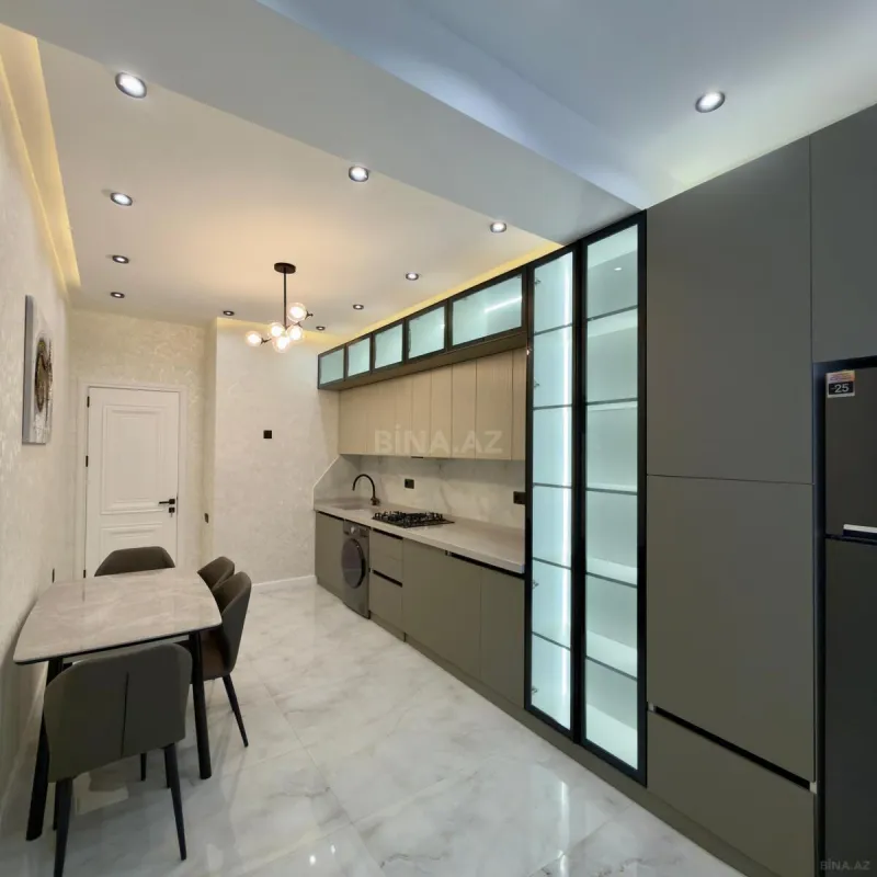 Satılır 3 otaqlı mənzil 114 m²