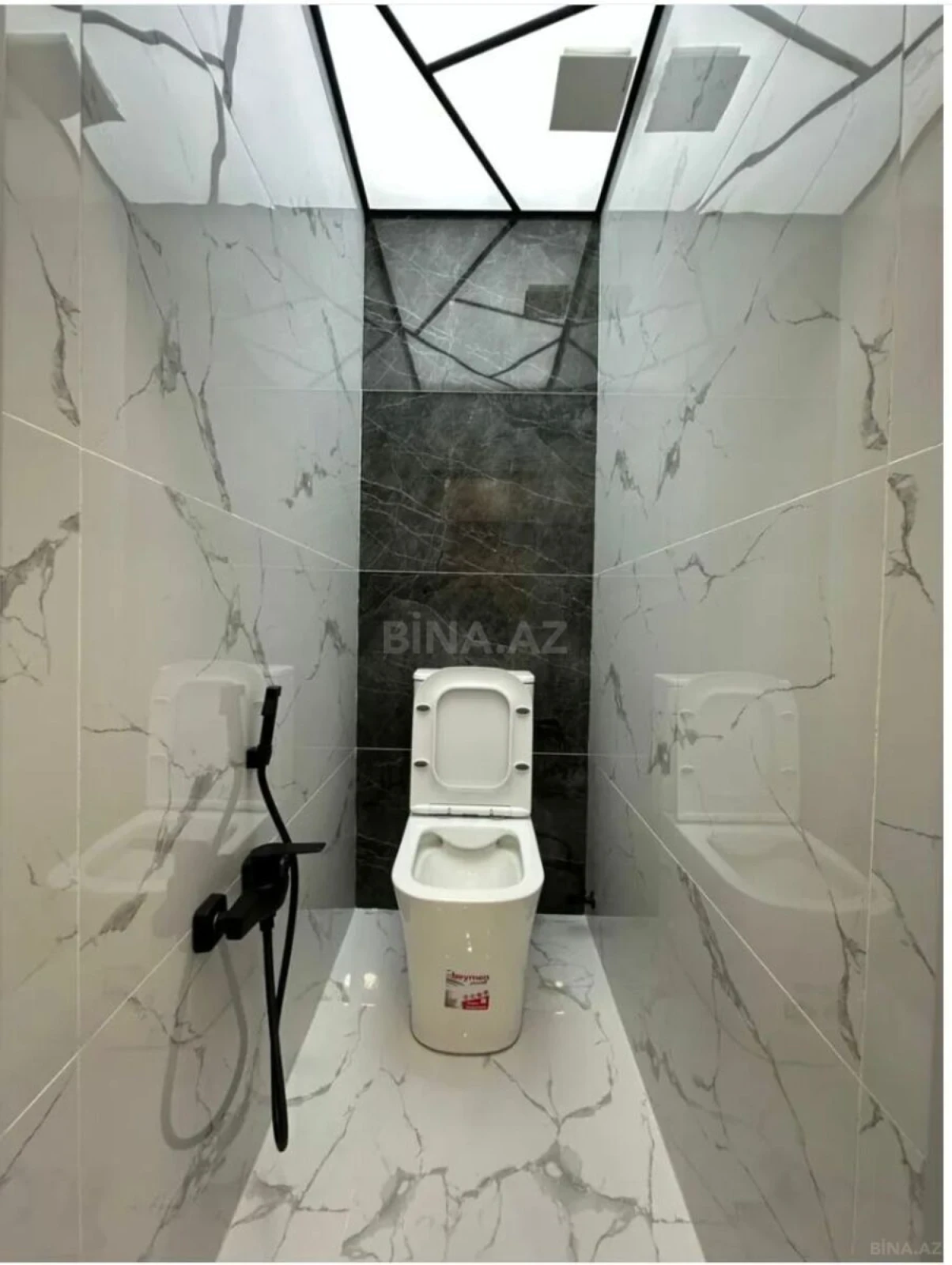 Satılır 2 otaqlı mənzil 55 m²