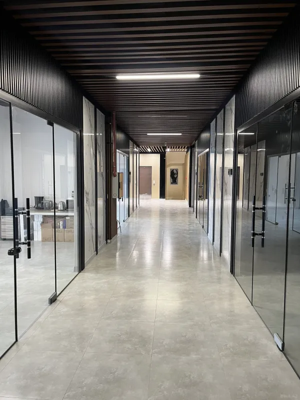 Kirayə verilir 1 otaqlı ofis 30 m²