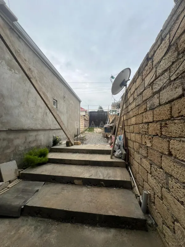 Kirayə verilir 2 otaqlı həyət evi 65 m²