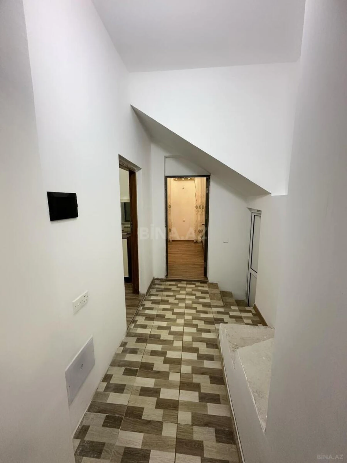 Kirayə verilir 2 otaqlı həyət evi 65 m²