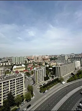 Satılır 3 otaqlı mənzil 104.2 m²