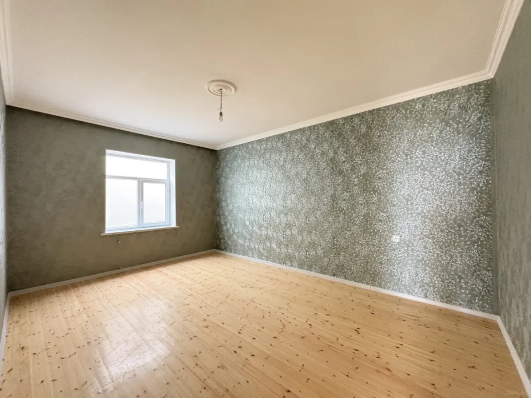 Satılır 4 otaqlı həyət evi 115 m²