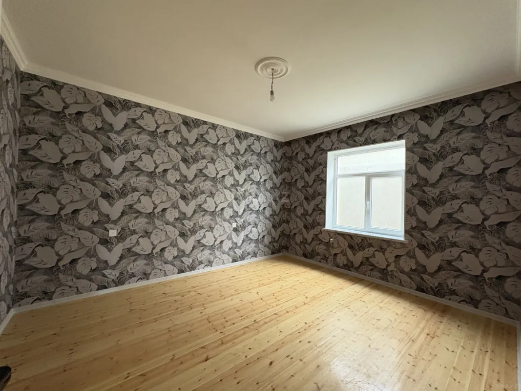 Satılır 4 otaqlı həyət evi 115 m²