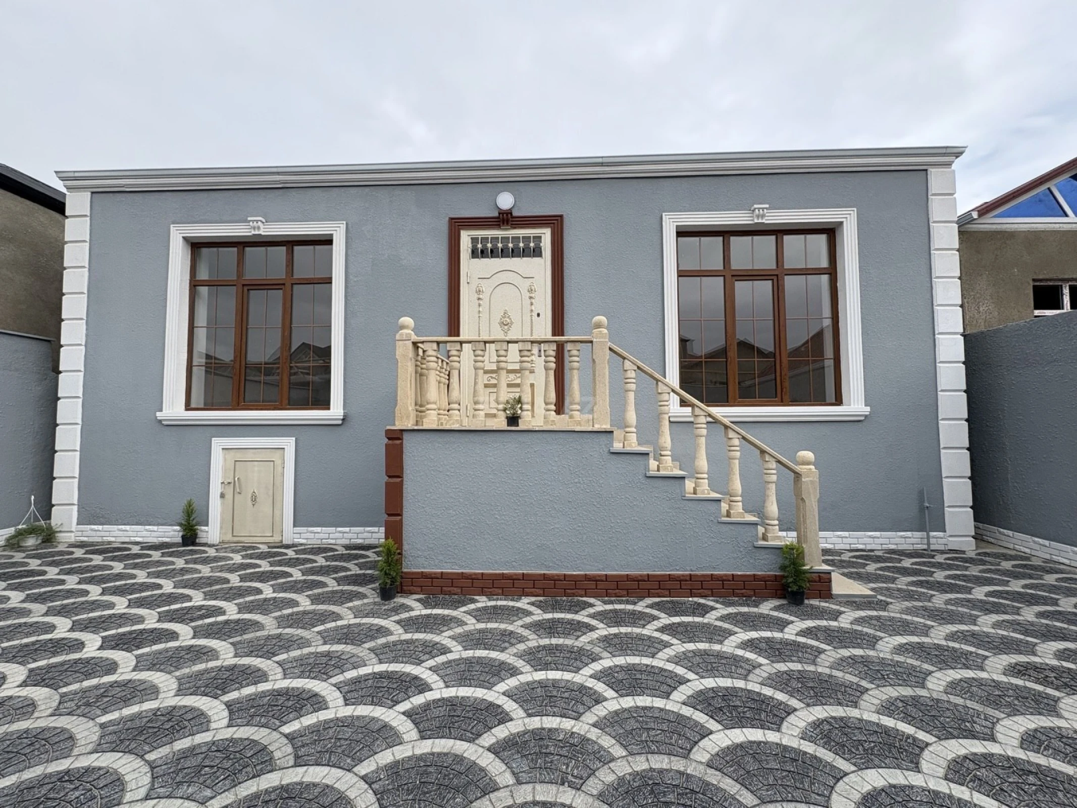 Satılır 4 otaqlı həyət evi 115 m²