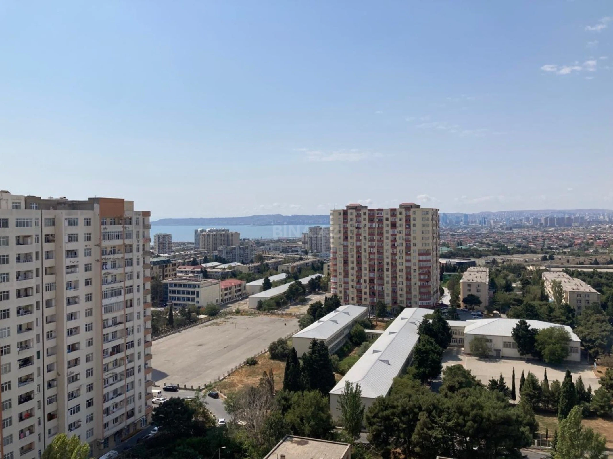 Satılır 3 otaqlı mənzil 128 m²