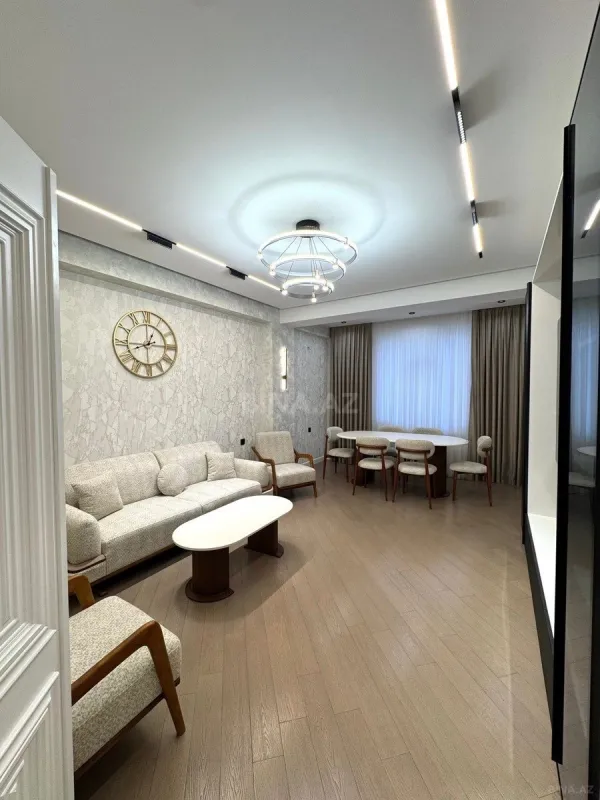 Satılır 3 otaqlı mənzil 114 m²