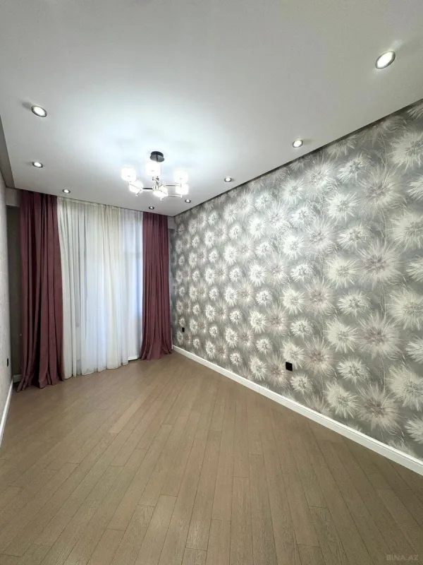 Satılır 3 otaqlı mənzil 114 m²