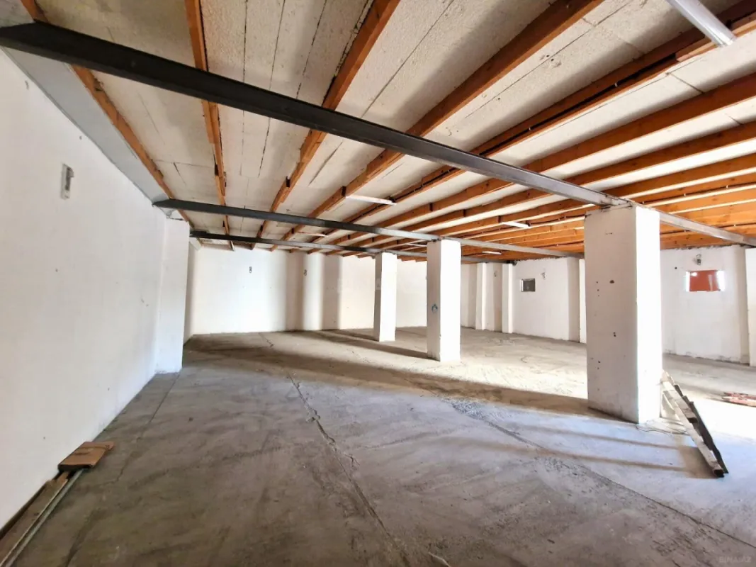 Kirayə verilir obyekt 220 m²