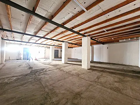 Kirayə verilir obyekt 220 m²