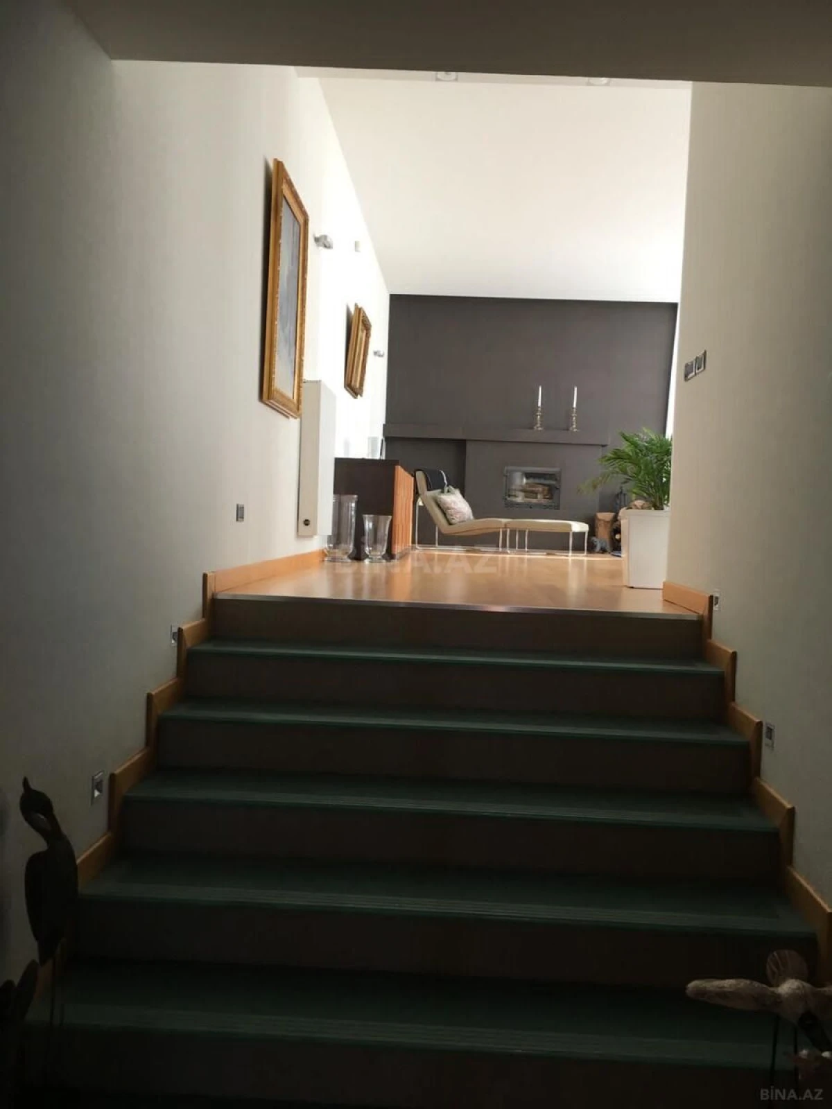 Satılır 4 otaqlı həyət evi 300 m²