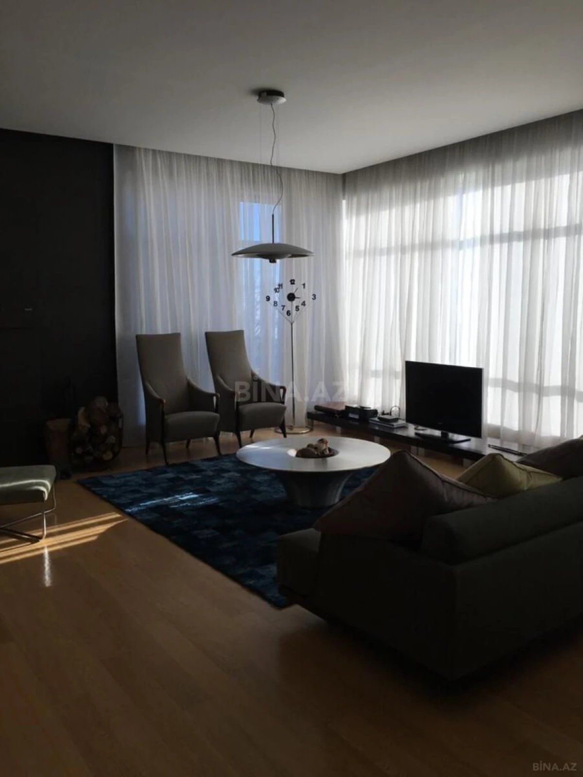 Satılır 4 otaqlı həyət evi 300 m²