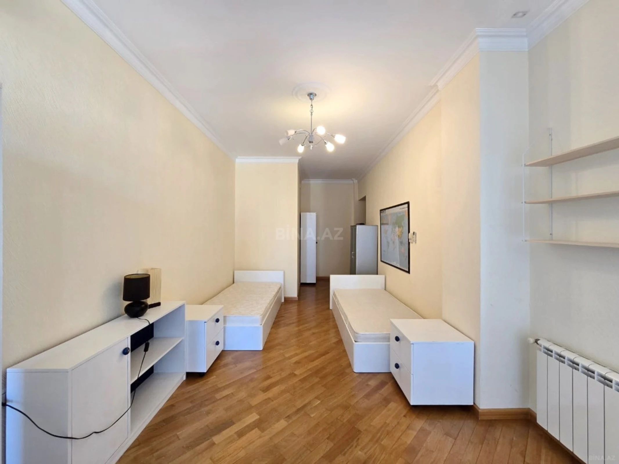 Kirayə verilir 4 otaqlı mənzil 250 m²
