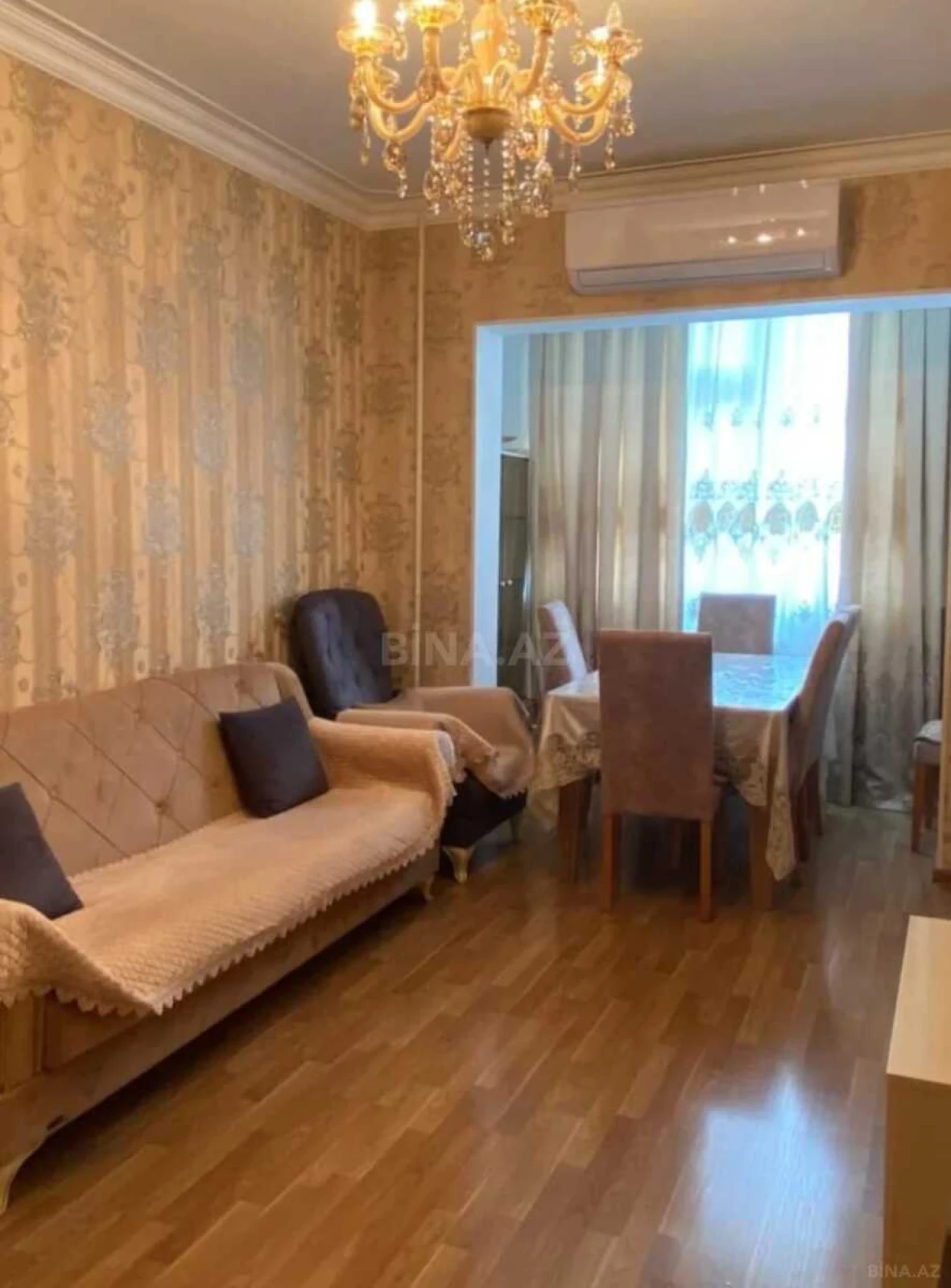 Satılır 2 otaqlı mənzil 70 m²