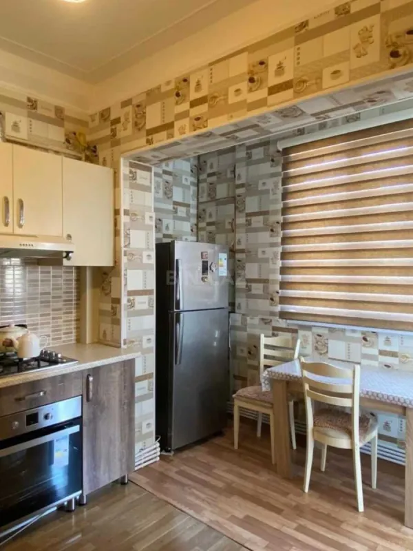 Satılır 2 otaqlı mənzil 70 m²