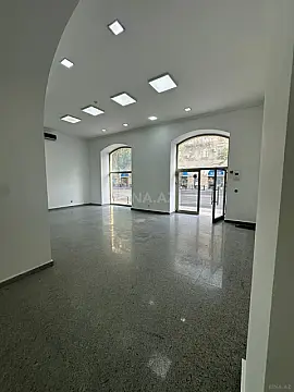 Kirayə verilir obyekt 160 m²