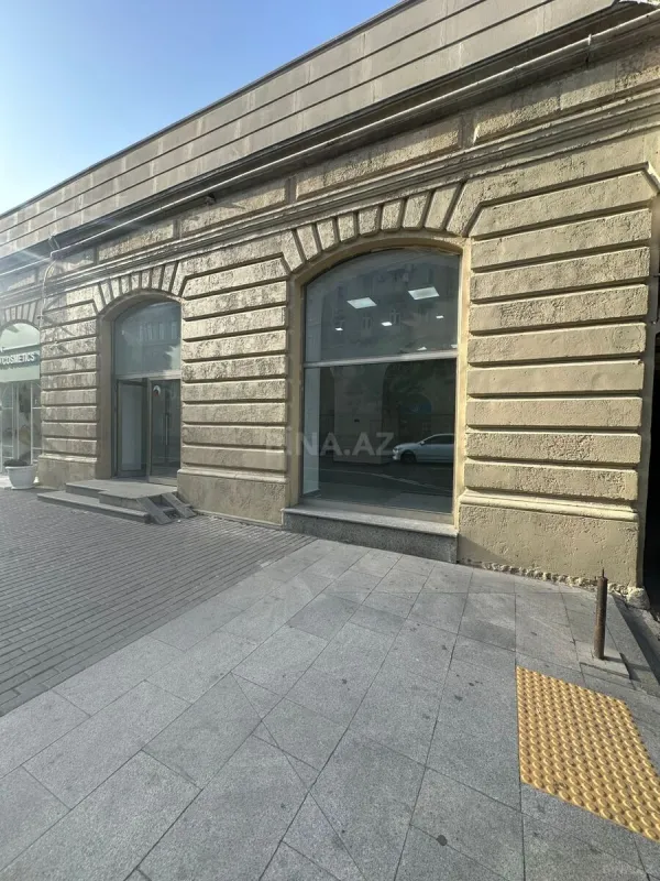 Kirayə verilir obyekt 160 m²