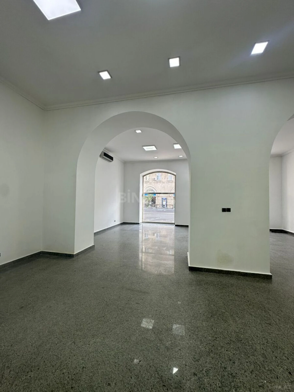 Kirayə verilir obyekt 160 m²