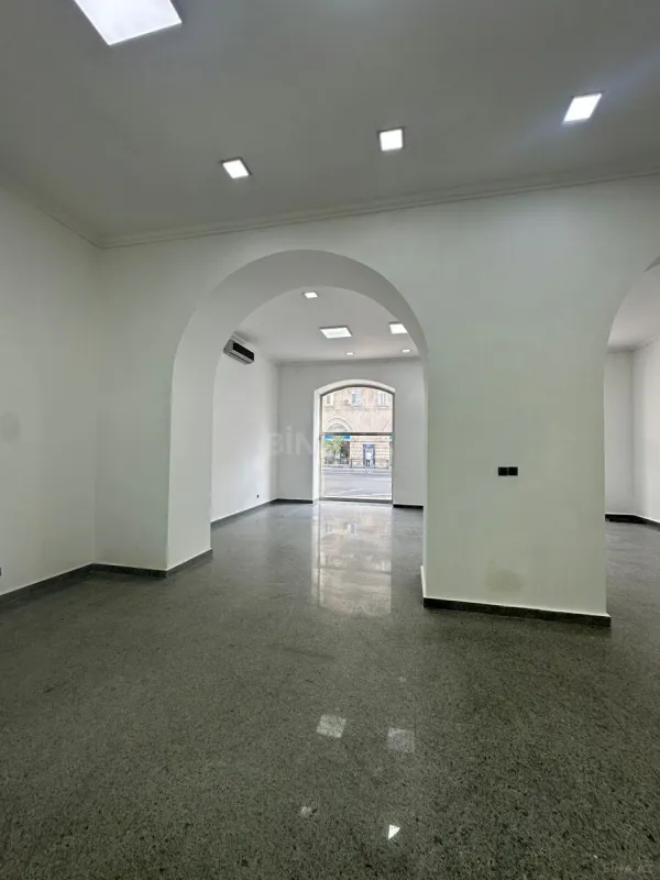 Kirayə verilir obyekt 160 m²