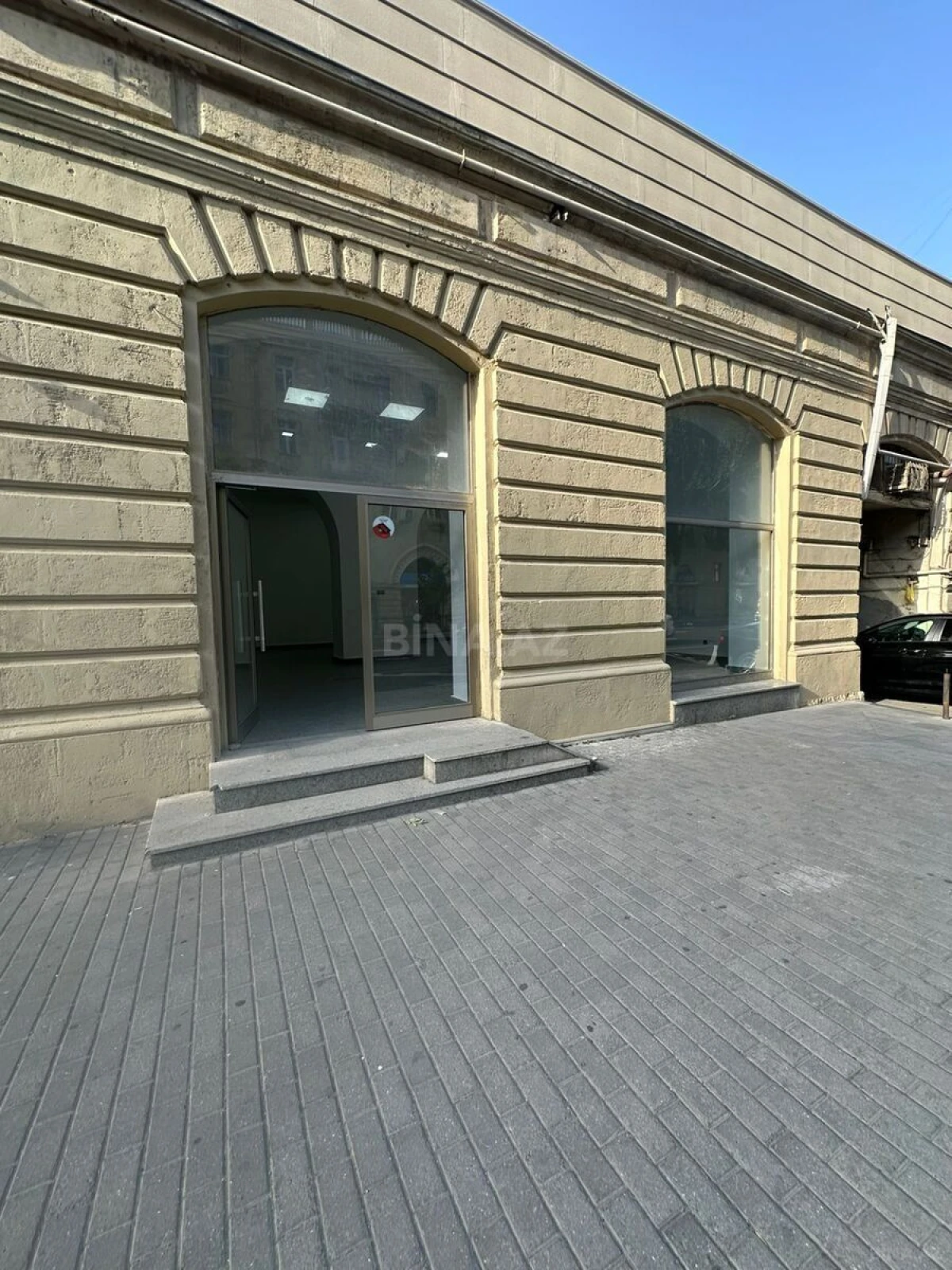 Kirayə verilir obyekt 160 m²