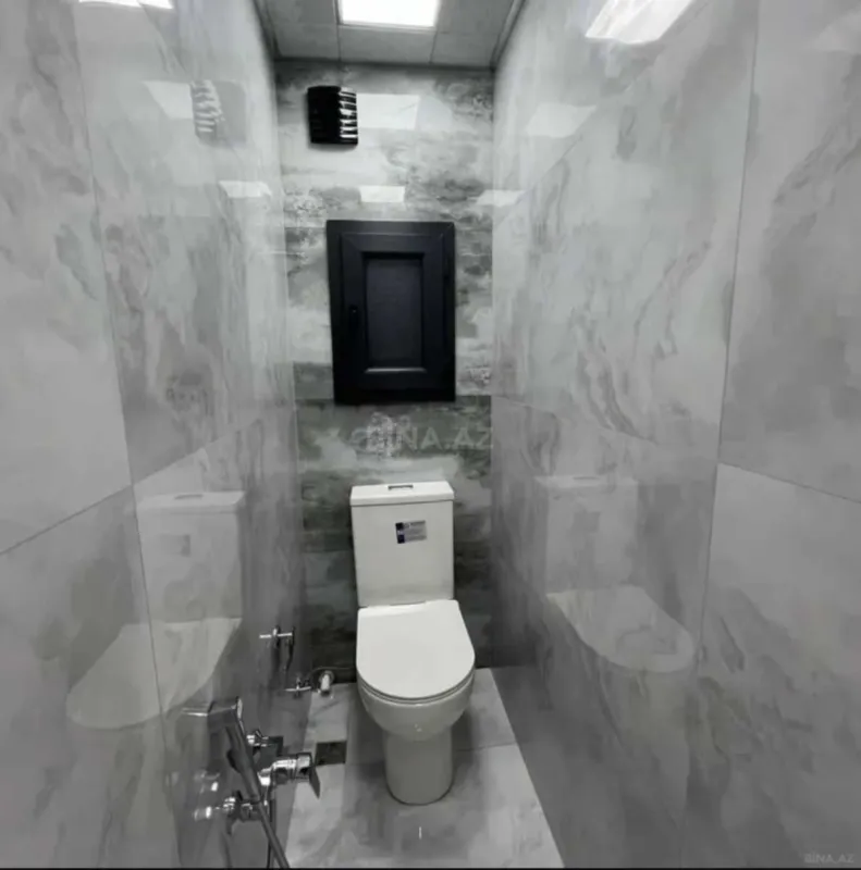 Satılır 2 otaqlı mənzil 70 m²