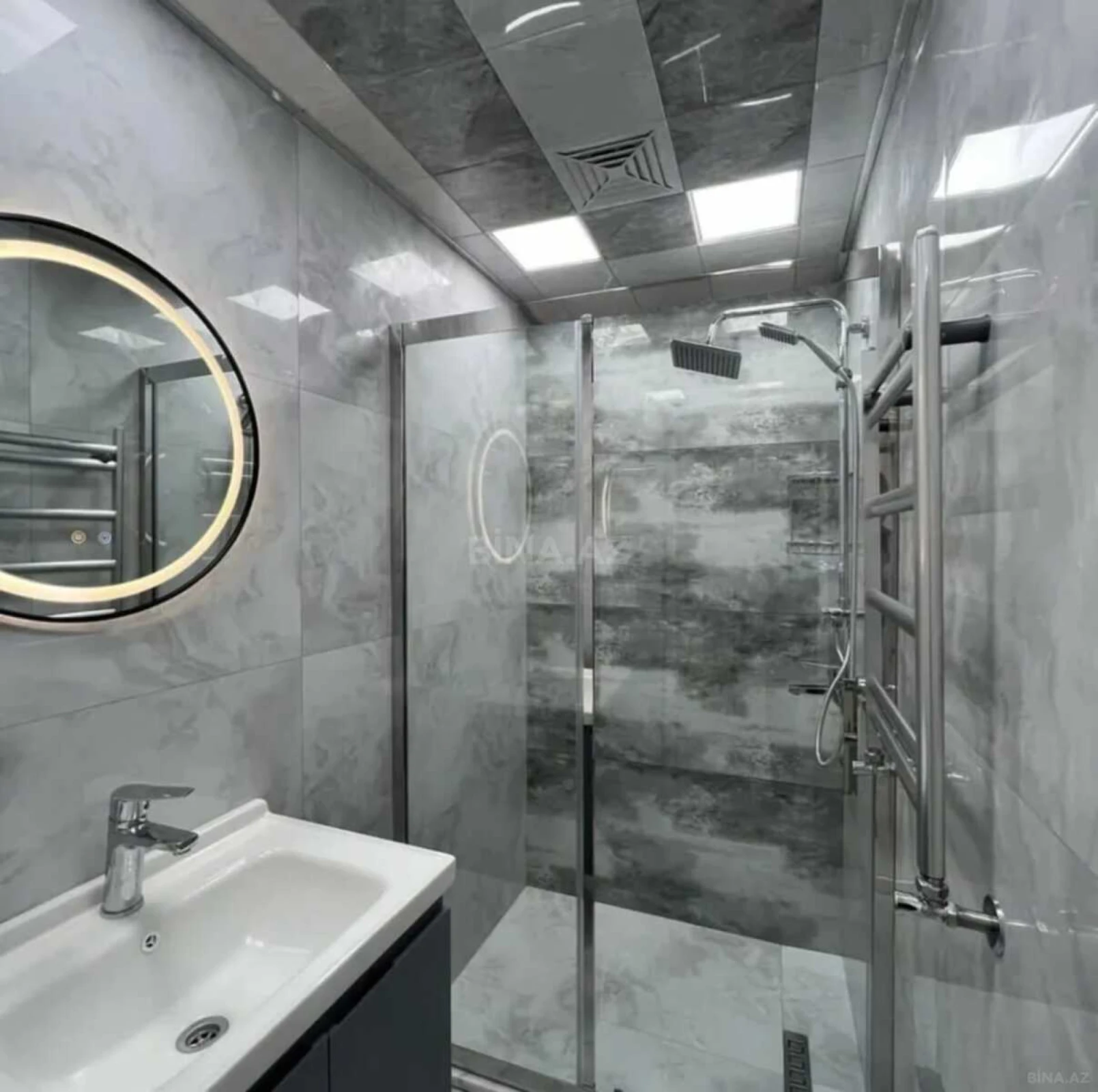 Satılır 2 otaqlı mənzil 70 m²