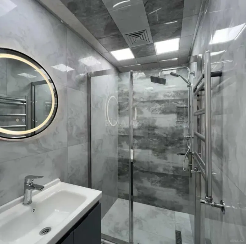 Satılır 2 otaqlı mənzil 70 m²