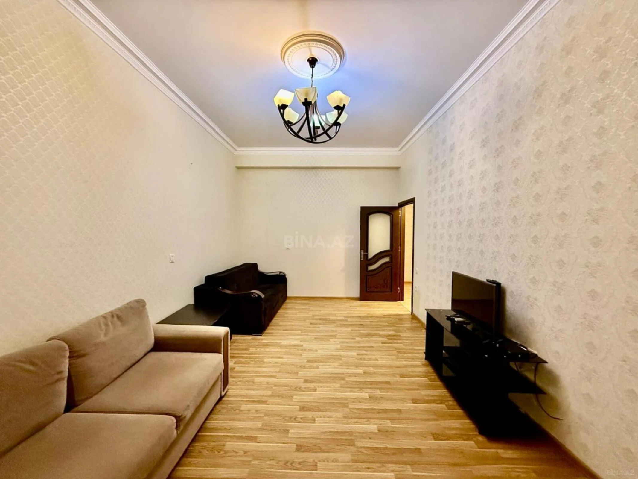 Kirayə verilir 2 otaqlı mənzil 70 m²
