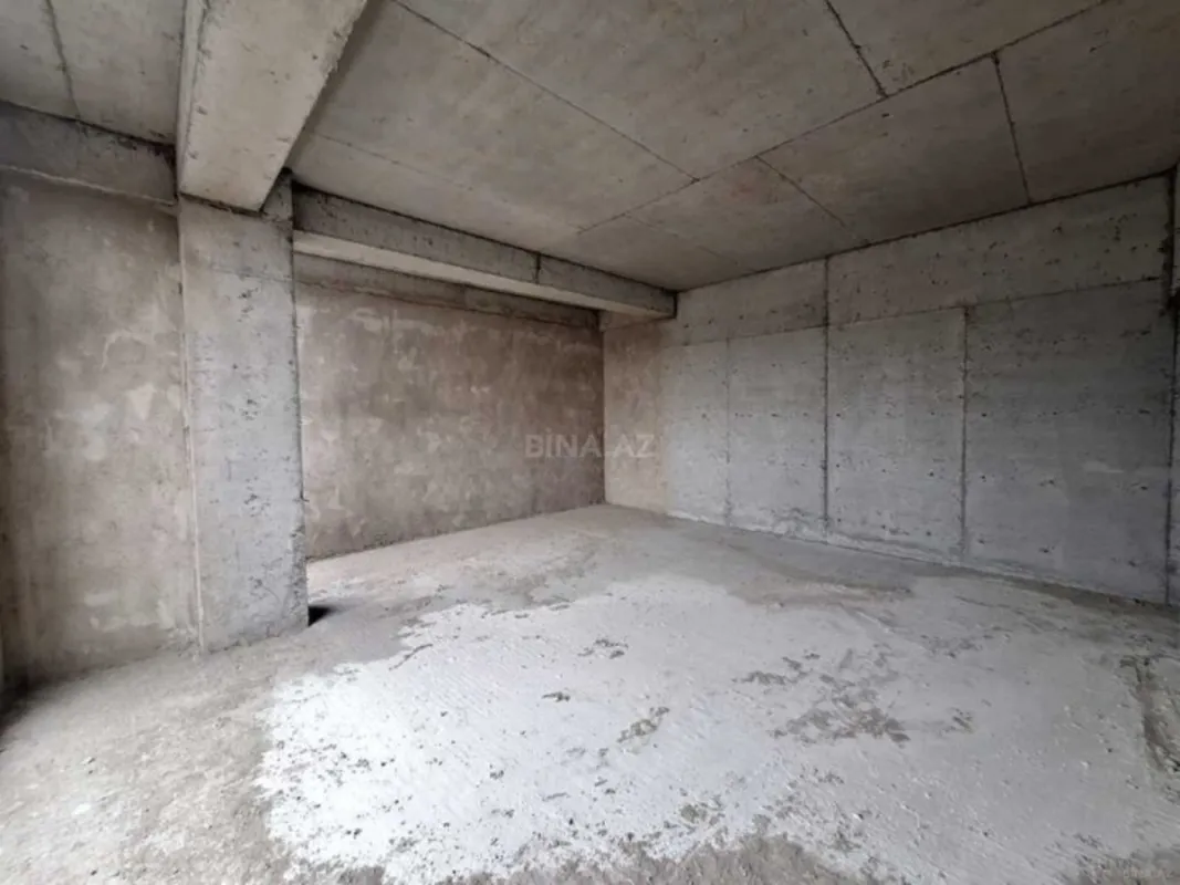 Satılır 3 otaqlı mənzil 135 m²