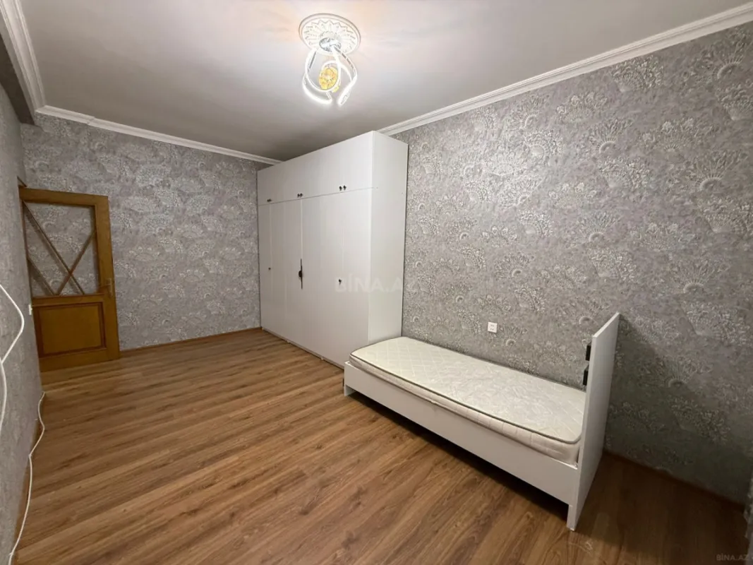 Satılır 2 otaqlı mənzil 80 m²
