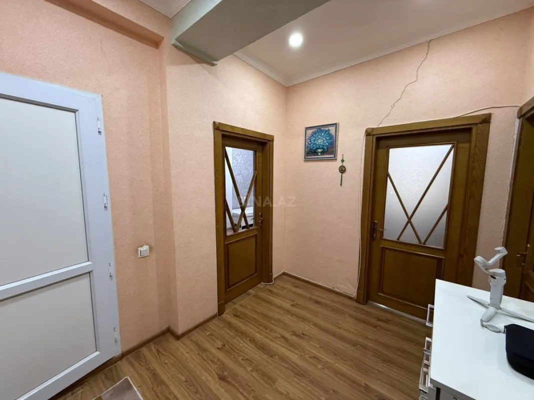Satılır 2 otaqlı mənzil 80 m²