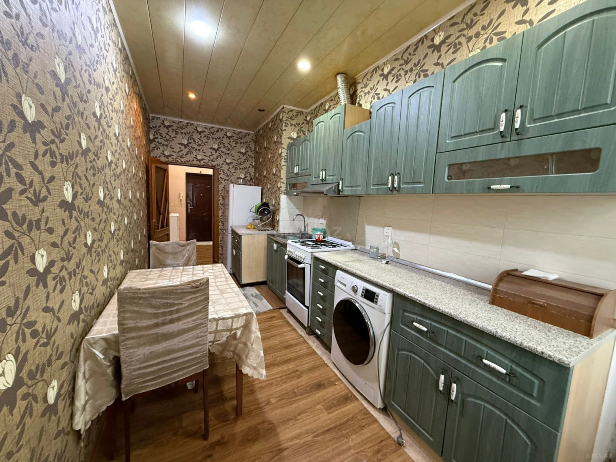 Satılır 2 otaqlı mənzil 80 m²