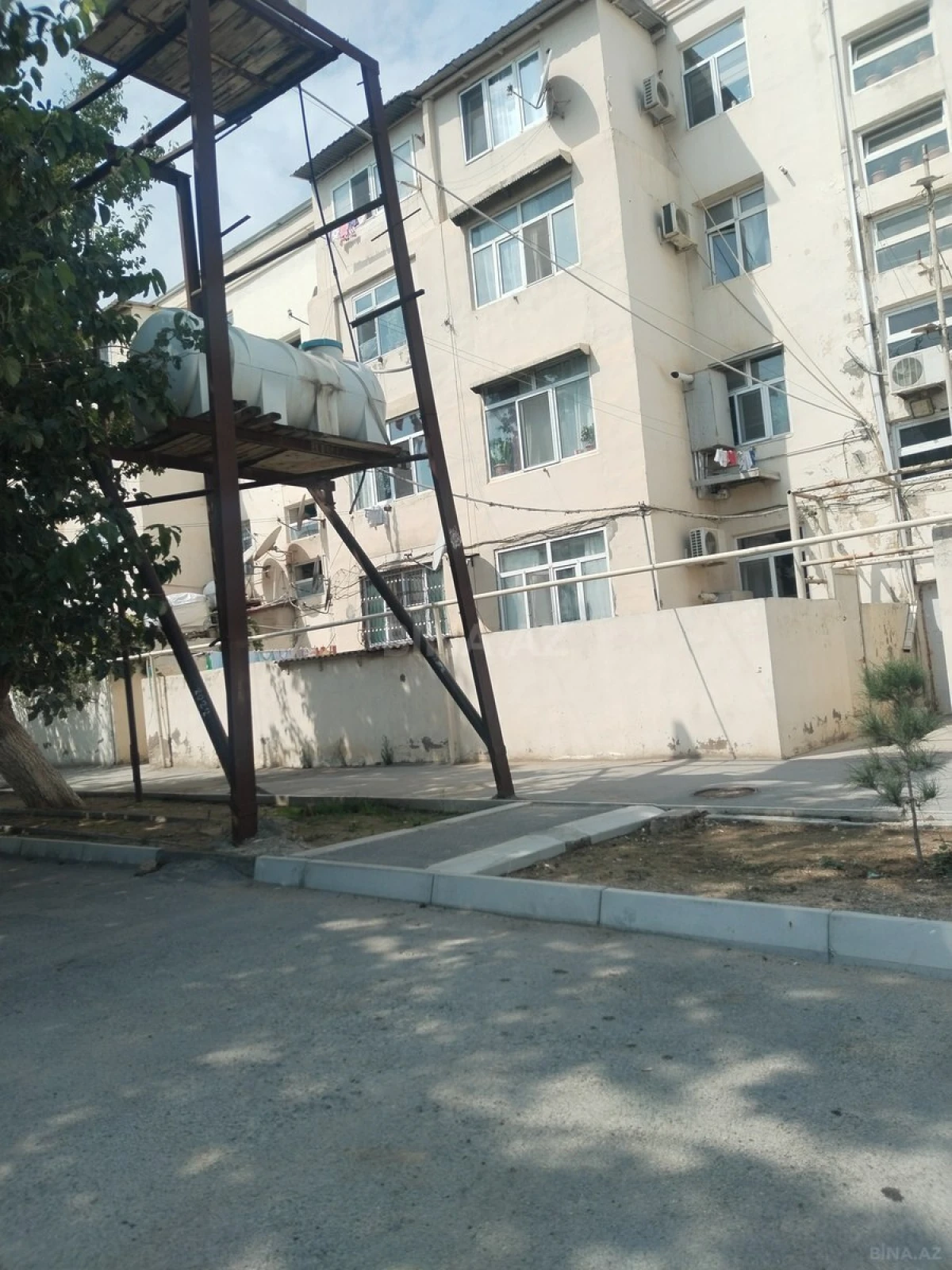 Satılır 1 otaqlı mənzil 45 m²