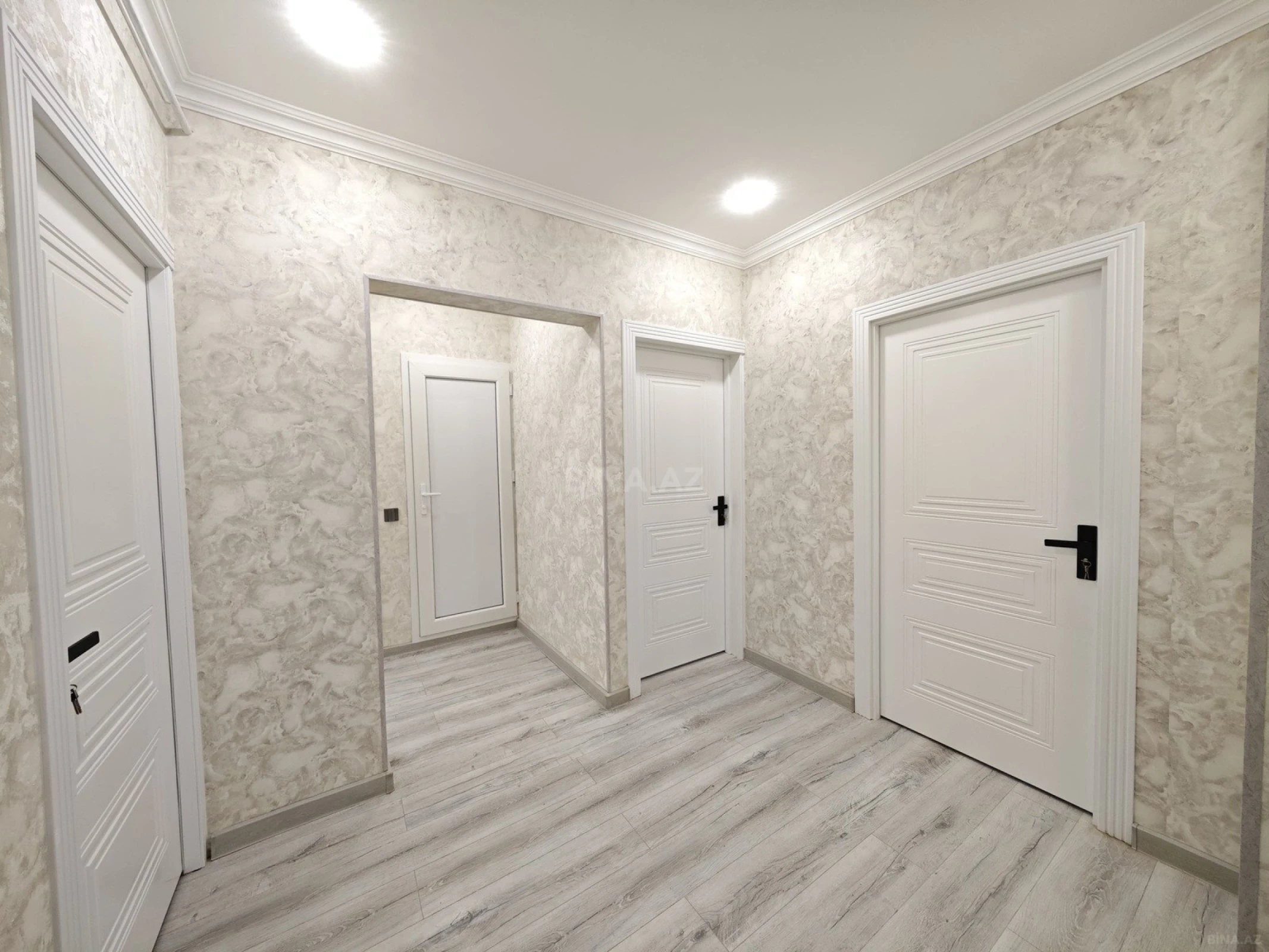 Satılır 3 otaqlı mənzil 80 m²
