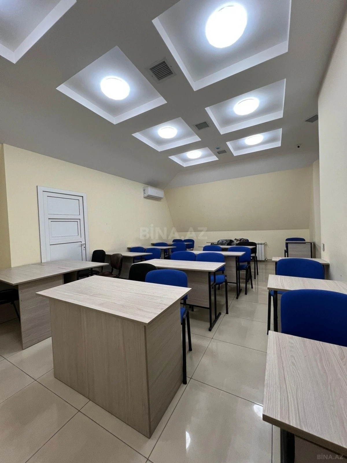 Kirayə verilir 4 otaqlı ofis 165 m²