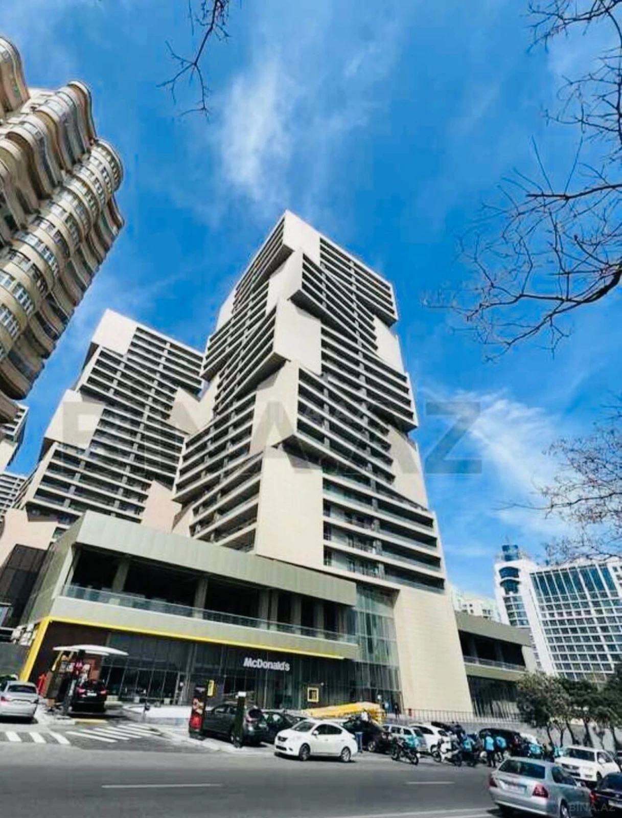 Kirayə verilir 3 otaqlı mənzil 148 m²