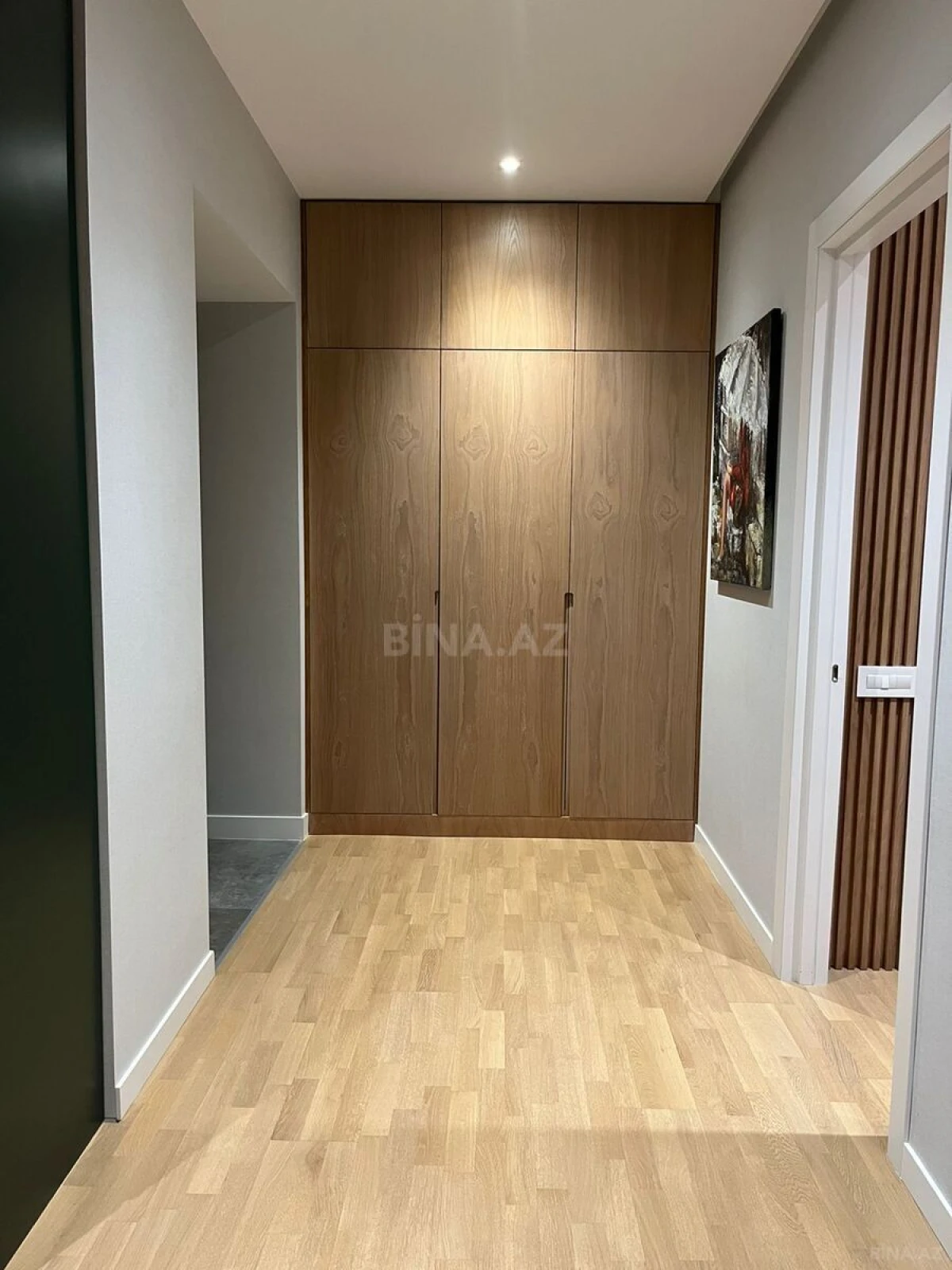 Kirayə verilir 3 otaqlı mənzil 148 m²