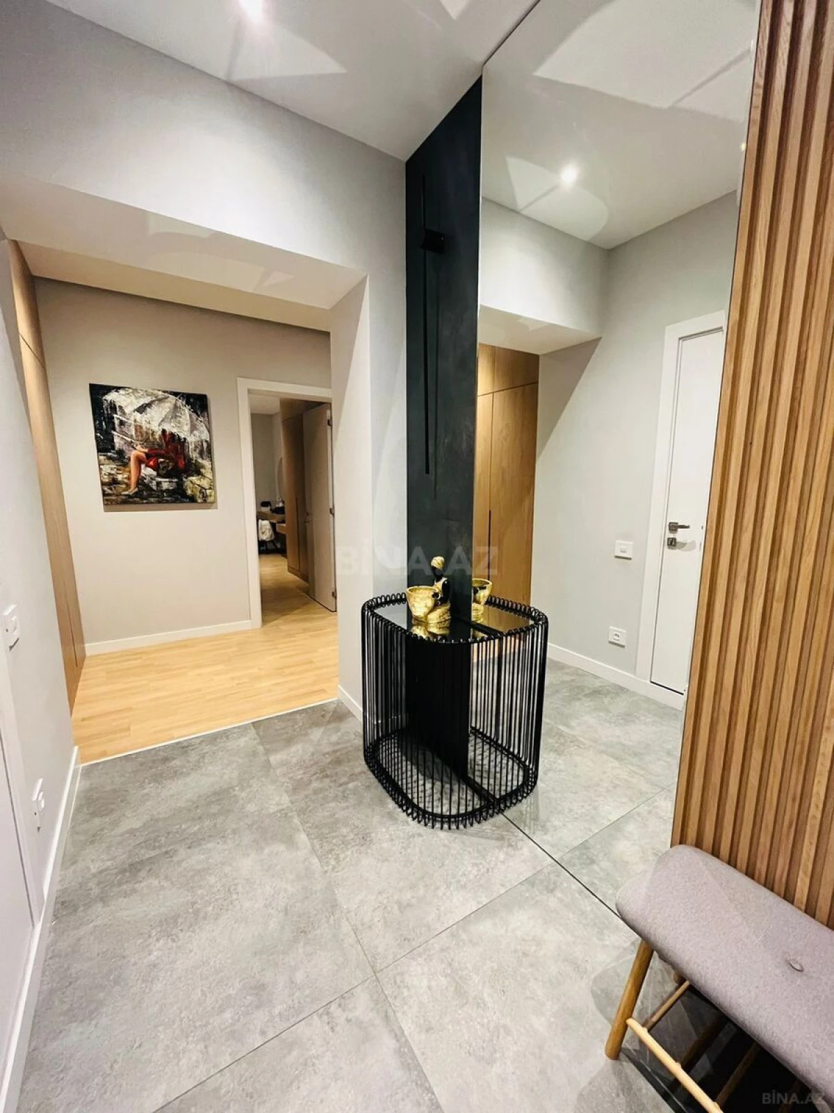 Kirayə verilir 3 otaqlı mənzil 148 m²