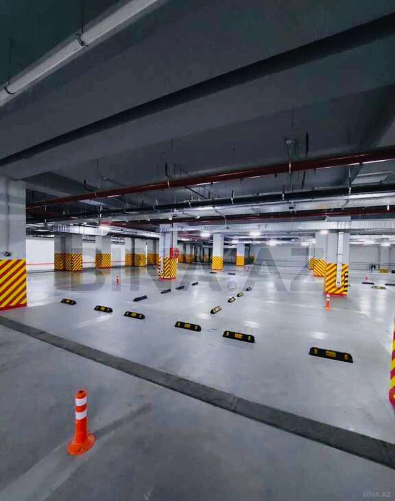 Kirayə verilir 3 otaqlı mənzil 148 m²